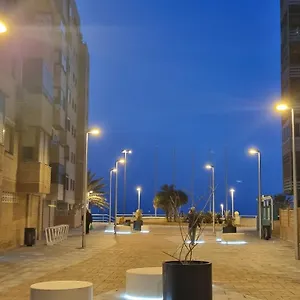 En Paseo Marítimo Apartamento Almería