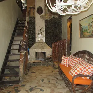 Lodge River, Arroyo Frío